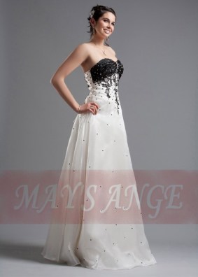 blanche-bustier-noir